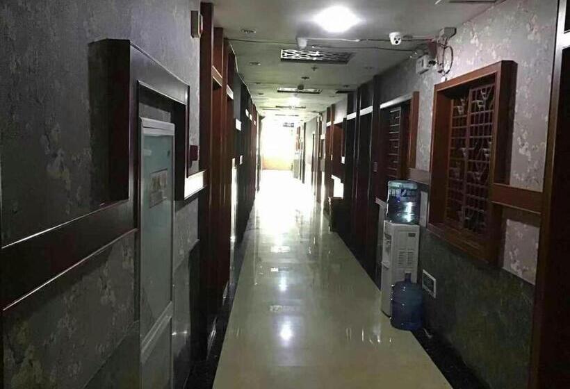 Отель 7days Inn·zibo Zhoucun Taoyuan Ginza Branch