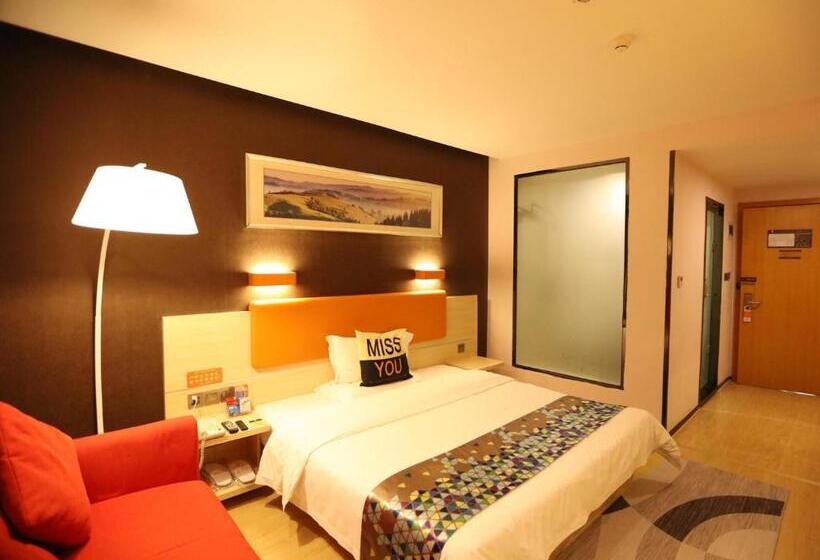 Hotel 7days Premium Deyang Shifang Square Branch
