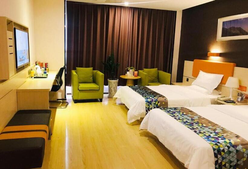 Hotel 7days Premium Deyang Shifang Square Branch