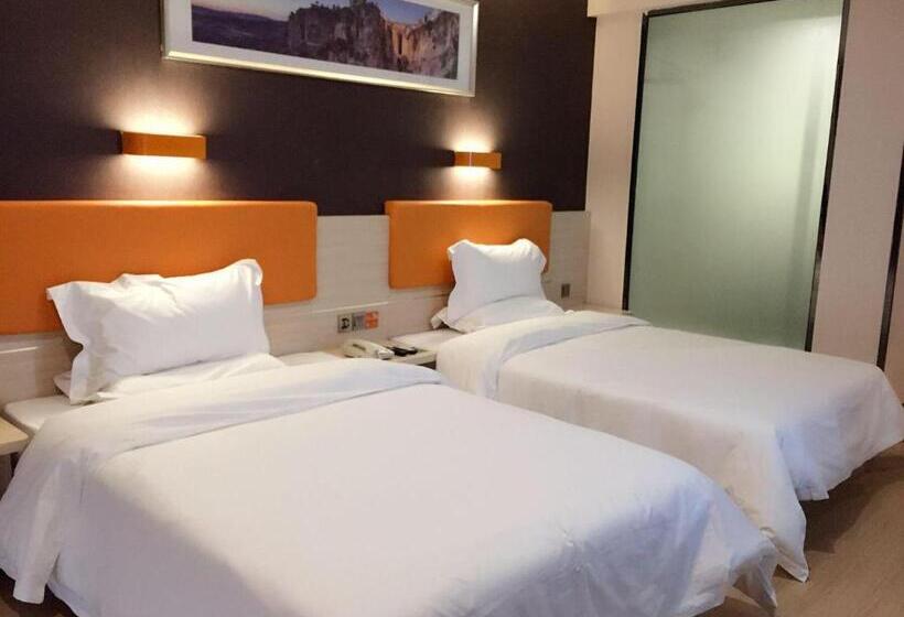 Hotell 7days Premium Deyang Shifang Square Branch