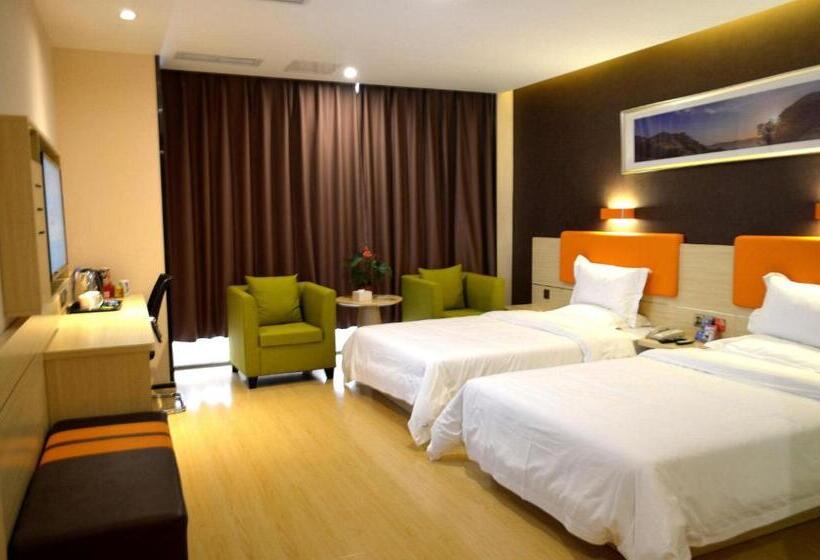 Szálloda 7days Premium Deyang Shifang Square Branch