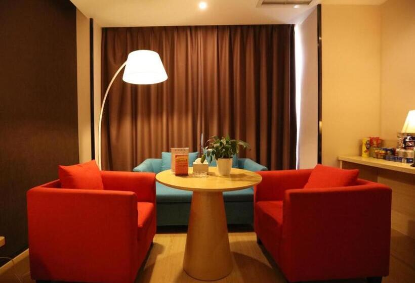 Hotell 7days Premium Deyang Shifang Square Branch