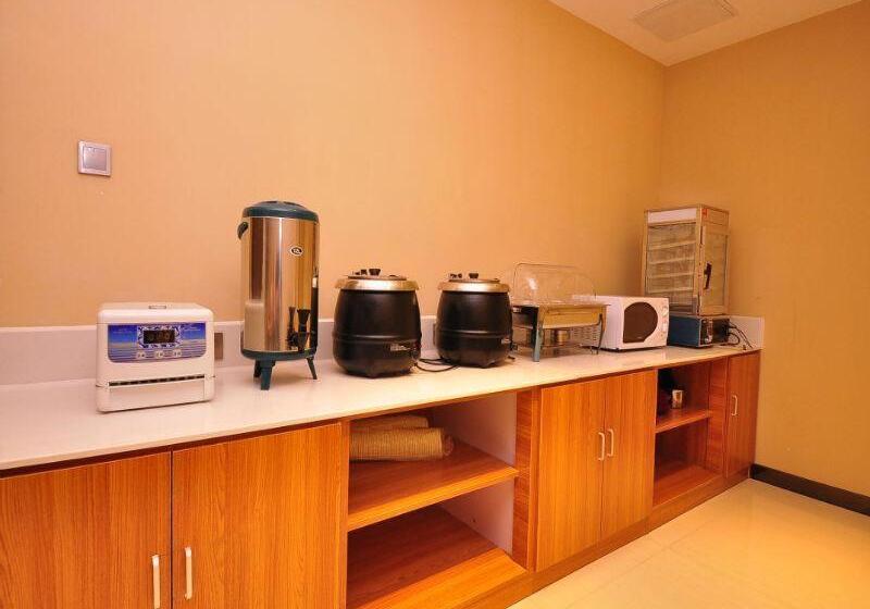 هتل 7days Premium Ji`nan Luokou Clothing City Wuying Hill North Road