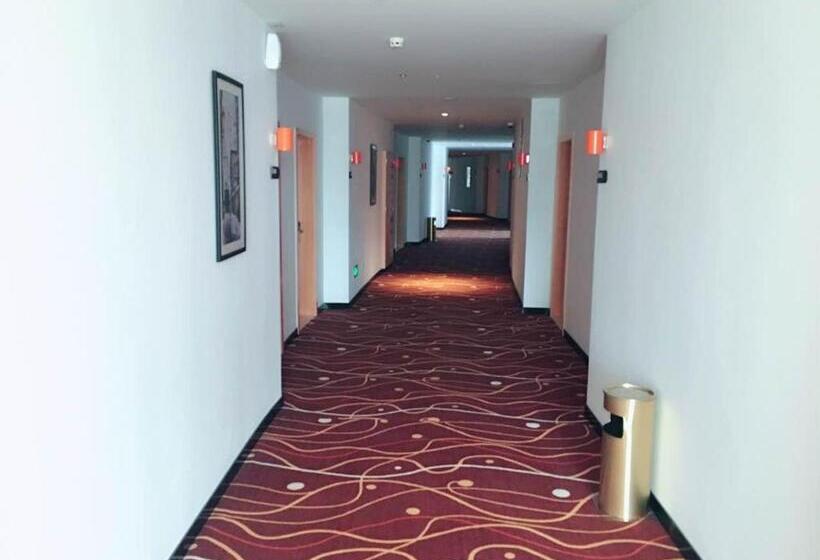 בית מלון כפרי 7days Premium Langzhong International Trade City Branch