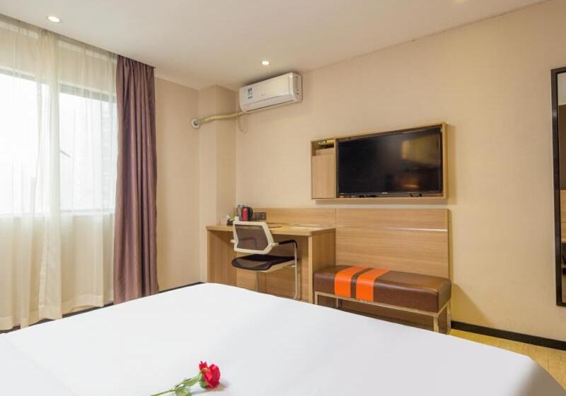 호텔 7days Premium Shenzhen Longgang Dayun Metro Station