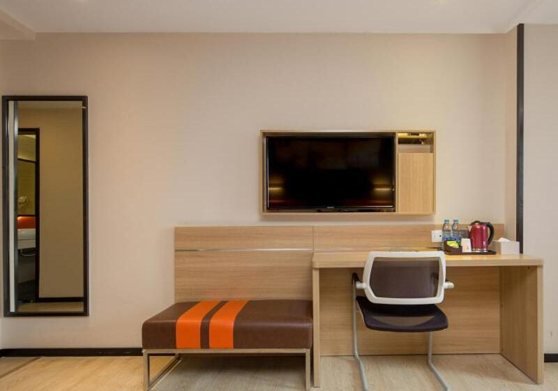 Отель 7days Premium Shenzhen Longgang Dayun Metro Station