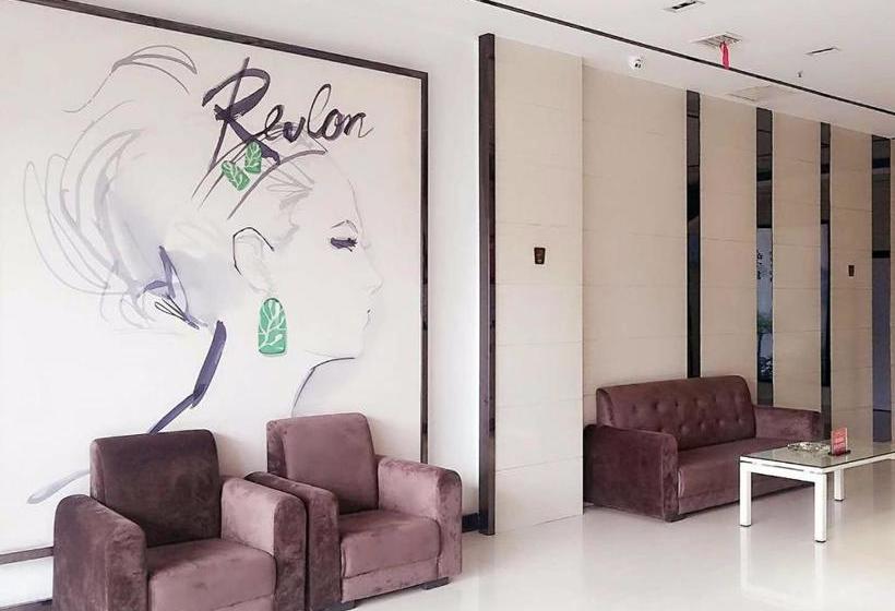 ホテル 7 Days Premium Yueyang Baling Dong Road High Speed Railway Station