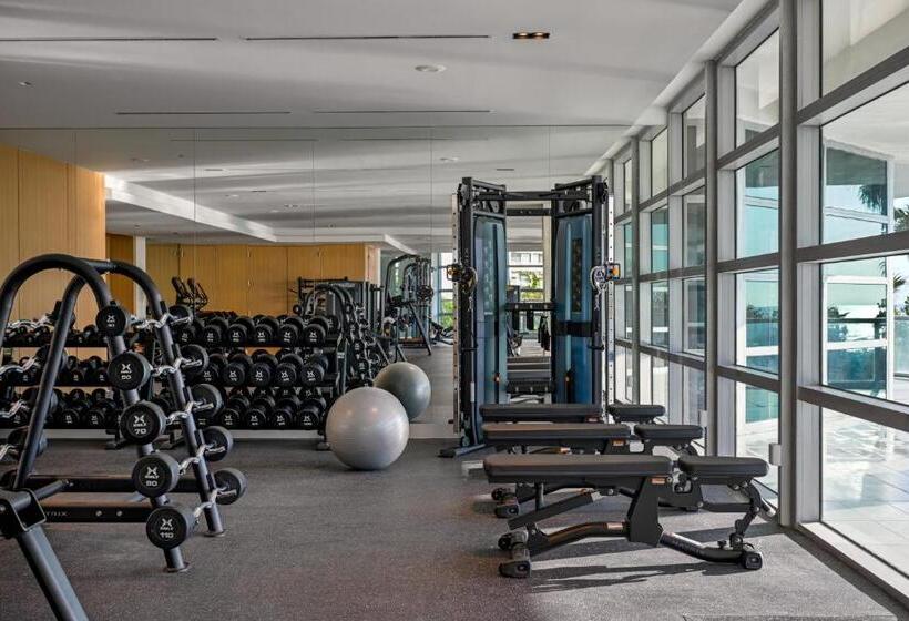 ホテル Amrit Ocean Resort & Residences Singer Island