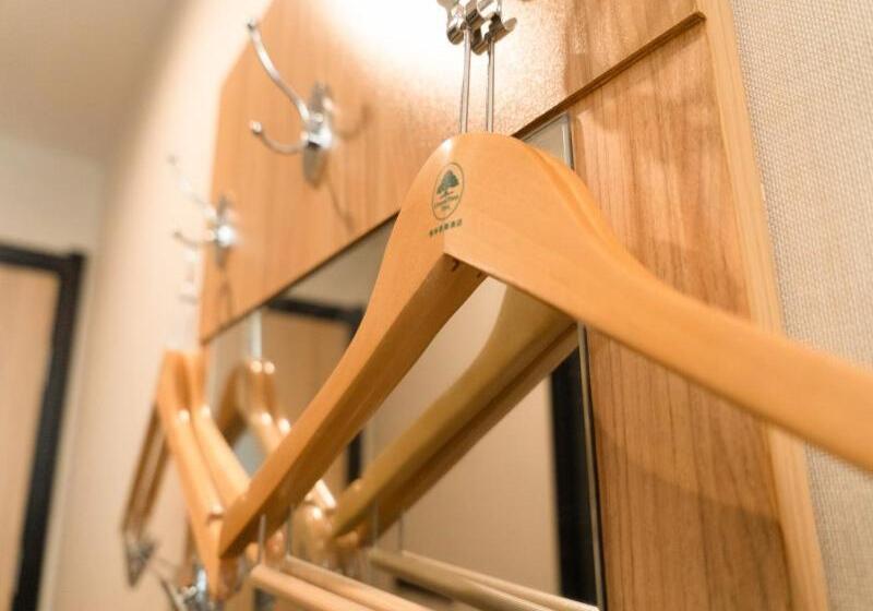 Отель Greentree Inn Nanjing Lukou Airport