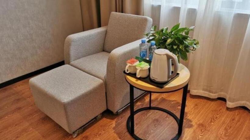 酒店 Greentree Inn Ganzhou Gan County Bus Station