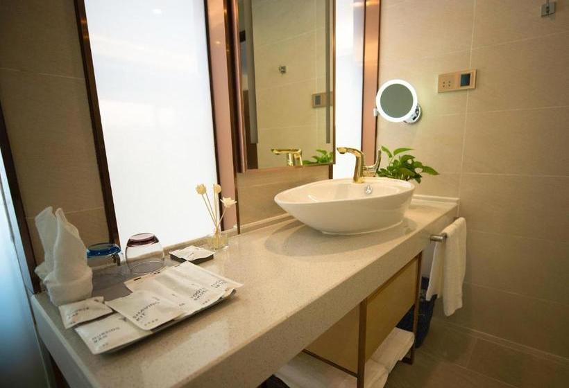 Lavande Hotels·qiannan Libo