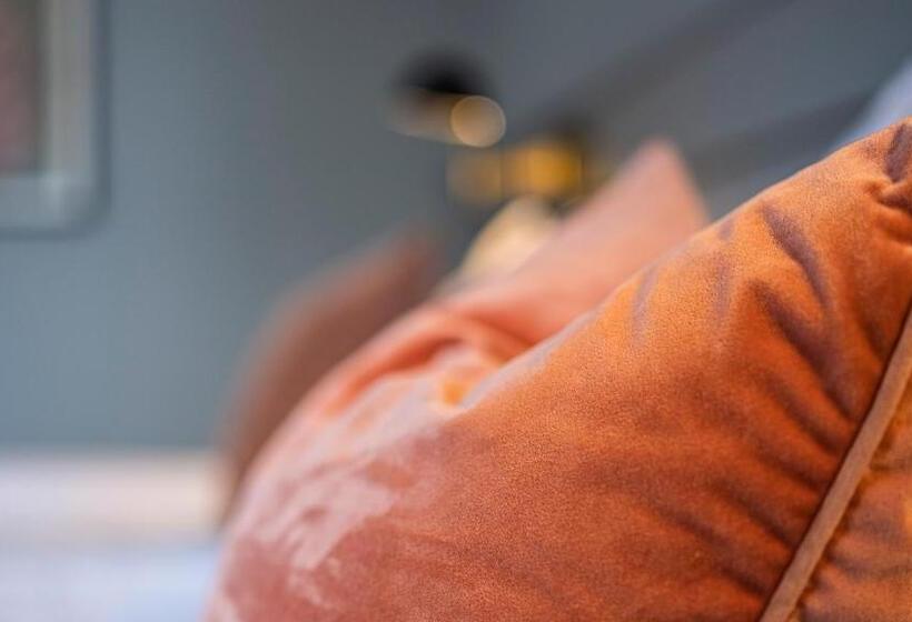 فندق Lundsbrunn Resort & Spa