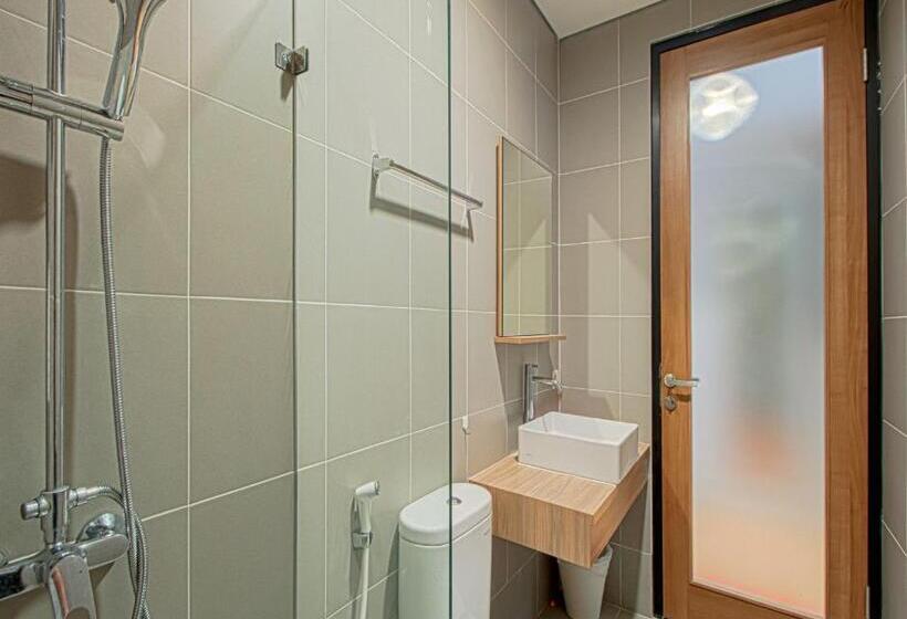 Отель M Studio Karawaci