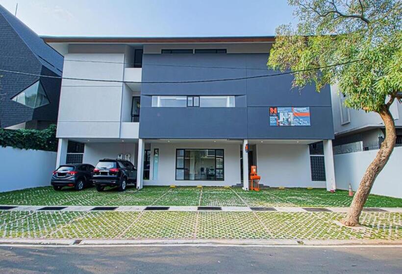 Отель M Studio Karawaci