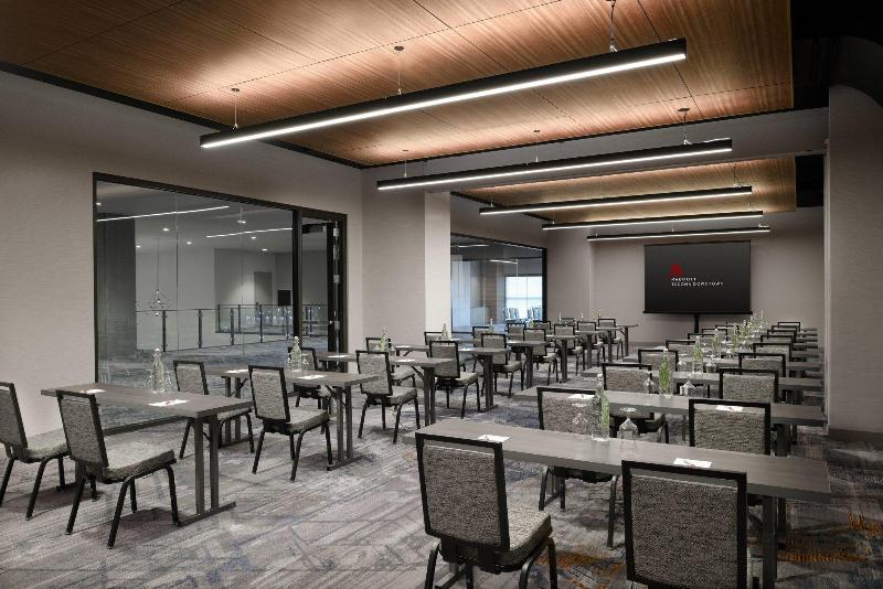 هتل Marriott Tacoma Downtown