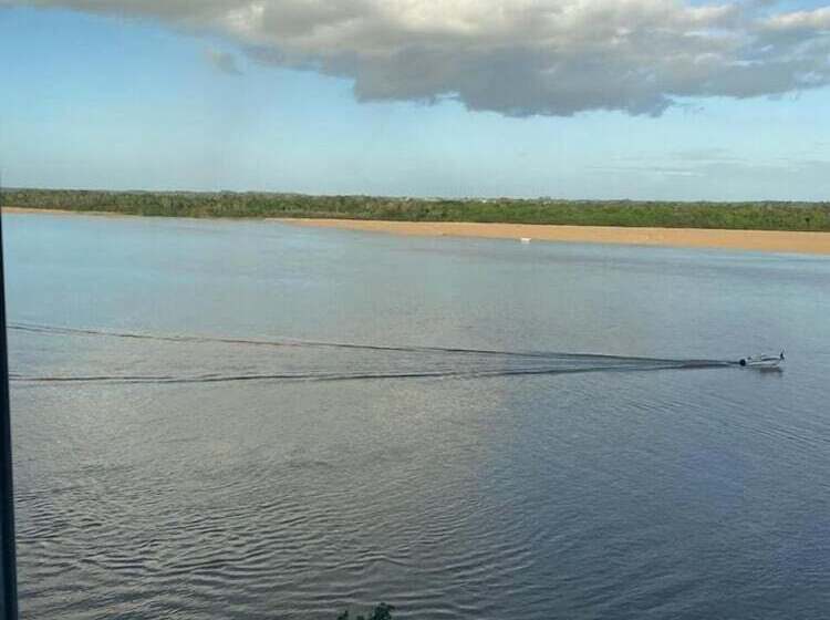 酒店 Orla Do Rio Branco