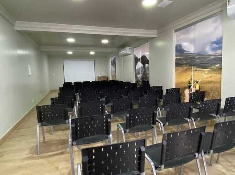 酒店 Orla Do Rio Branco