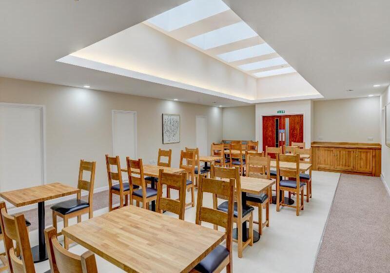 هتل Plymouth Central