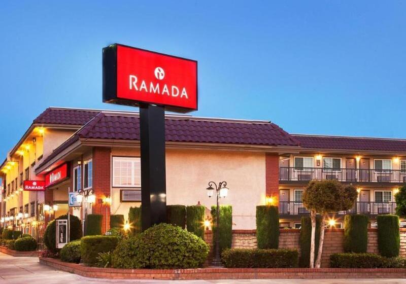 Отель Ramada By Wyndham Luoyang Downtown