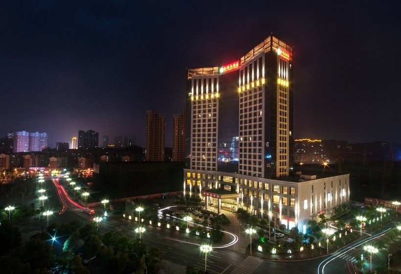 בית מלון כפרי Red Forest