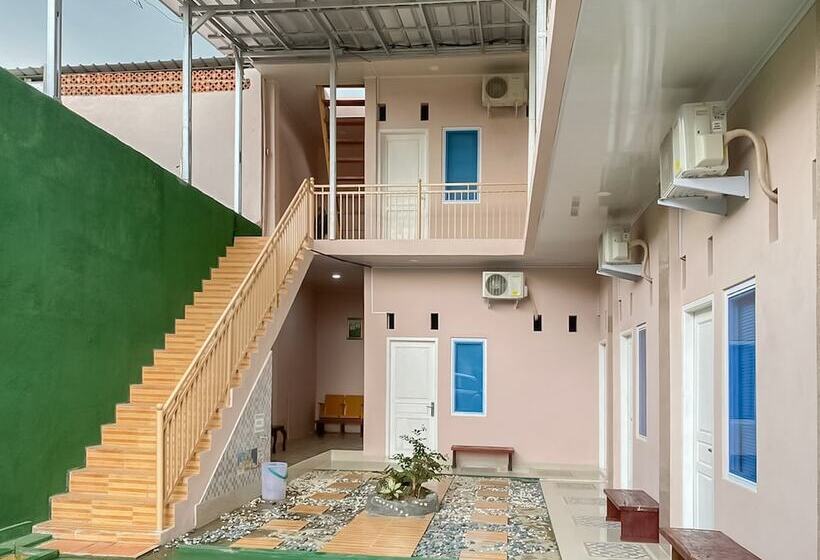 酒店 Reddoorz Syariah Near Pkor Lampung