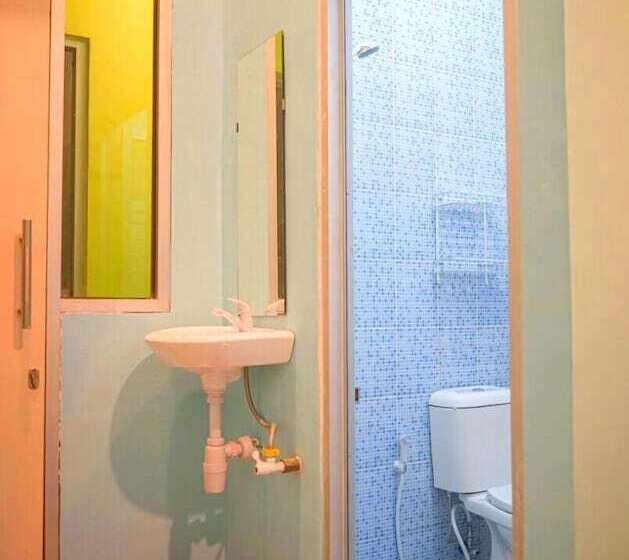 호텔 Roomz Budget Residence