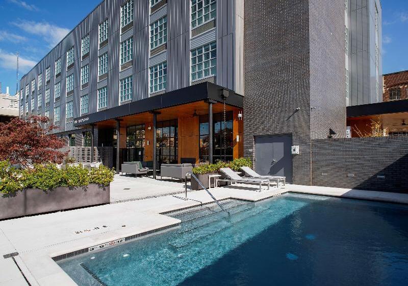 هتل The Haywood El Dorado, Tapestry Collection By Hilton