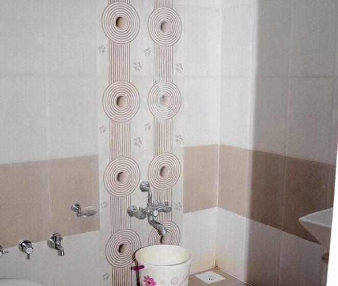 Отель The New Holiday Ii