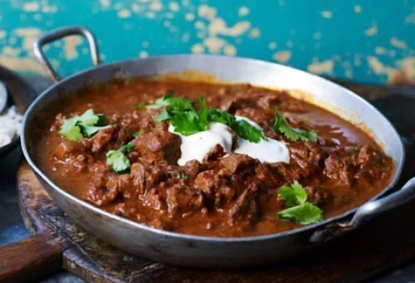 Отель The Silk House