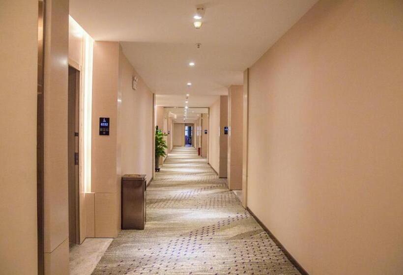 Lavande Hotel Changji Changning Road