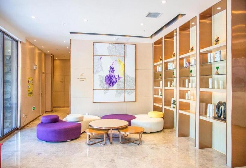 Lavande Hotel Changji Changning Road