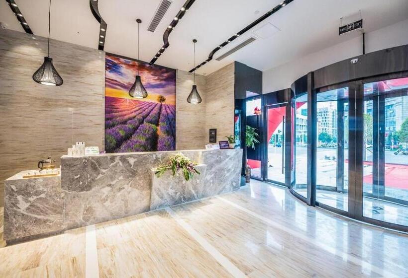 Lavande Hotel Chongqing Tongliang Wanda Plaza Gas Tower