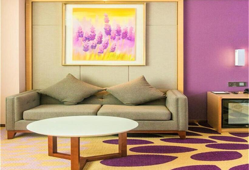 Lavande Hotel Jiangmen Golf Club