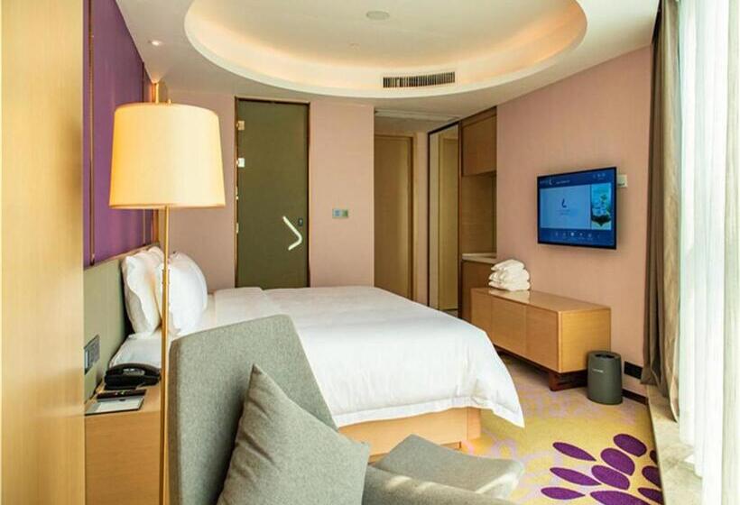 Lavande Hotel Jiangmen Golf Club