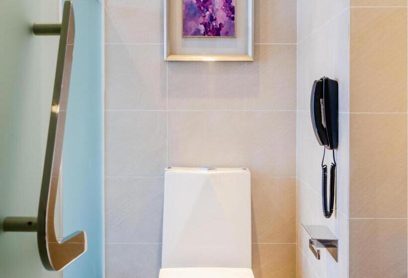 Lavande Hotel Luzhou Wanda Plaza Southwest Commercial City