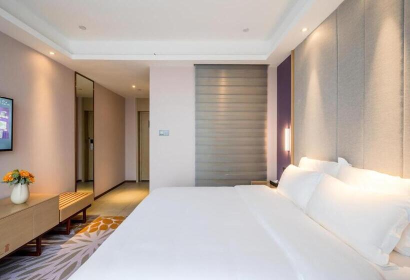 Lavande Hotel Luzhou Wanda Plaza Southwest Commercial City