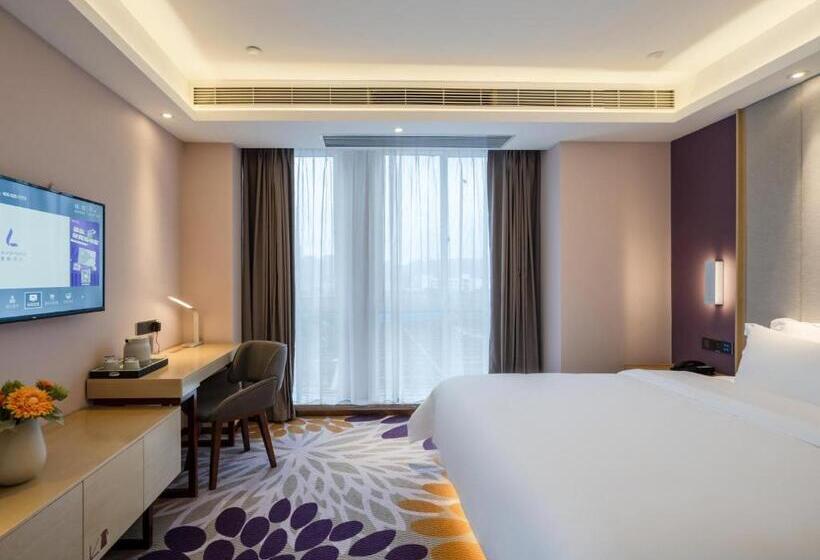 Lavande Hotel Luzhou Wanda Plaza Southwest Commercial City