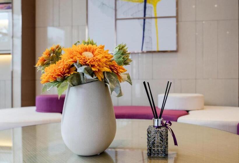 Lavande Hotel Luzhou Wanda Plaza Southwest Commercial City