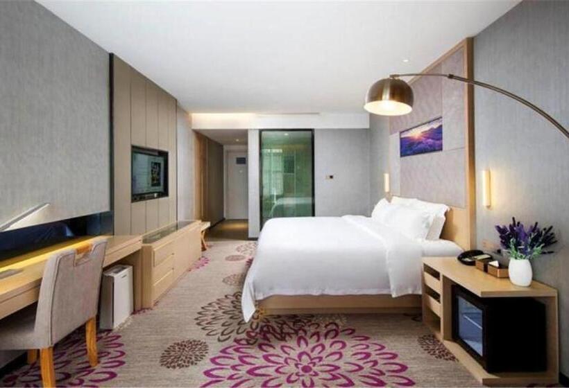 Lavande Hotel Neijiang Hanan Avenue