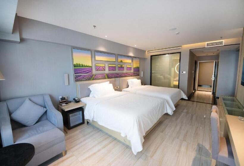 Lavande Hotel Urumqi High Speed Railway Wanda Plaza