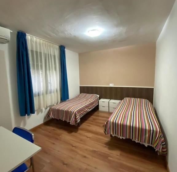 膳宿费 Hostal Urpi Oklahoma