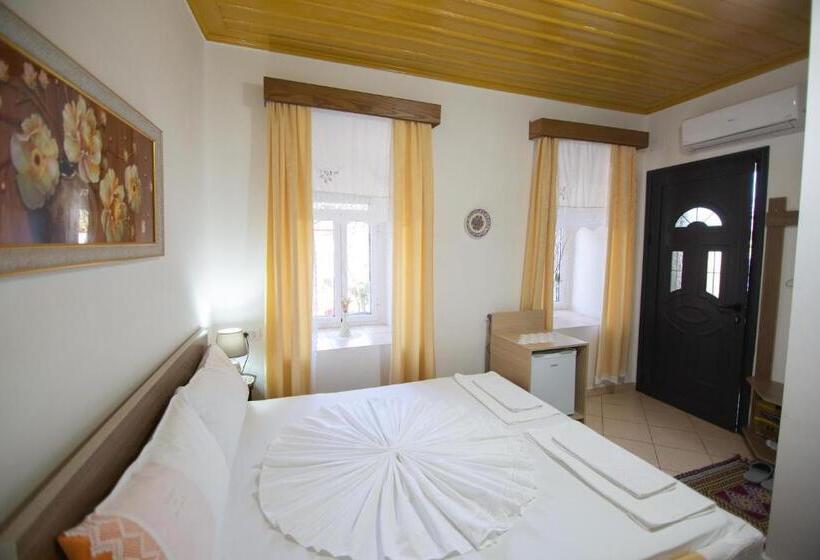 Пансион The Mosaic House Shtepia Me Mozaik