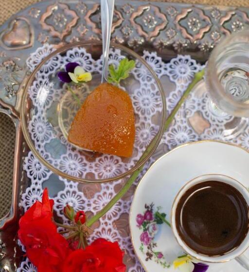 Пансион The Mosaic House Shtepia Me Mozaik