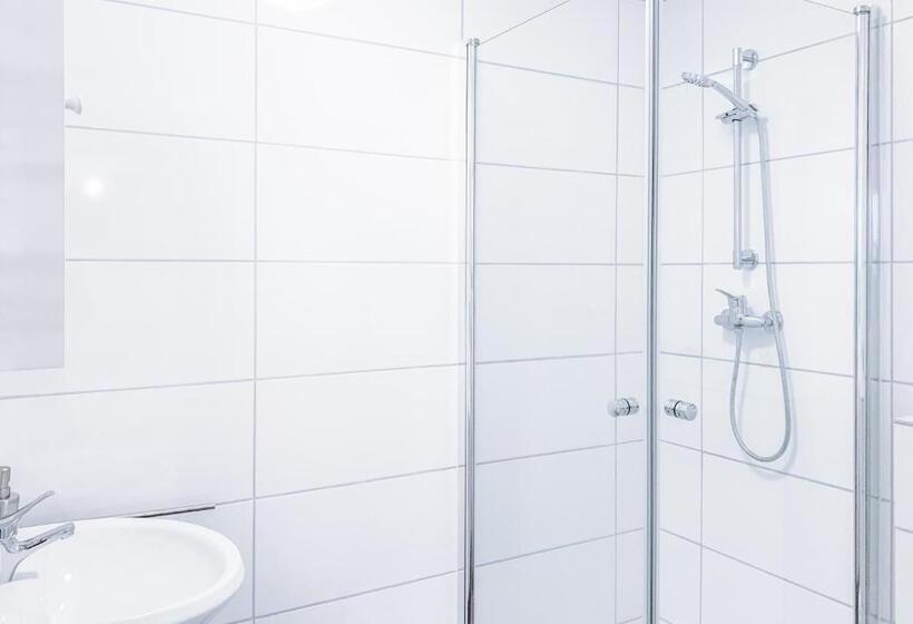 Relax Aachener Boardinghouse Premium 1