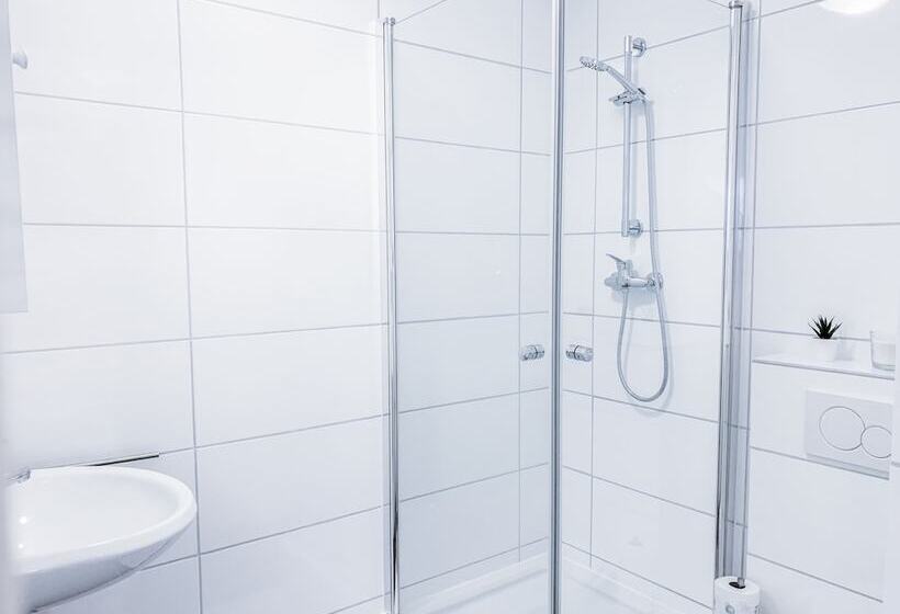 Relax Aachener Boardinghouse Premium 1