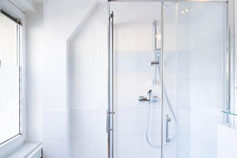 Relax Aachener Boardinghouse Premium 1