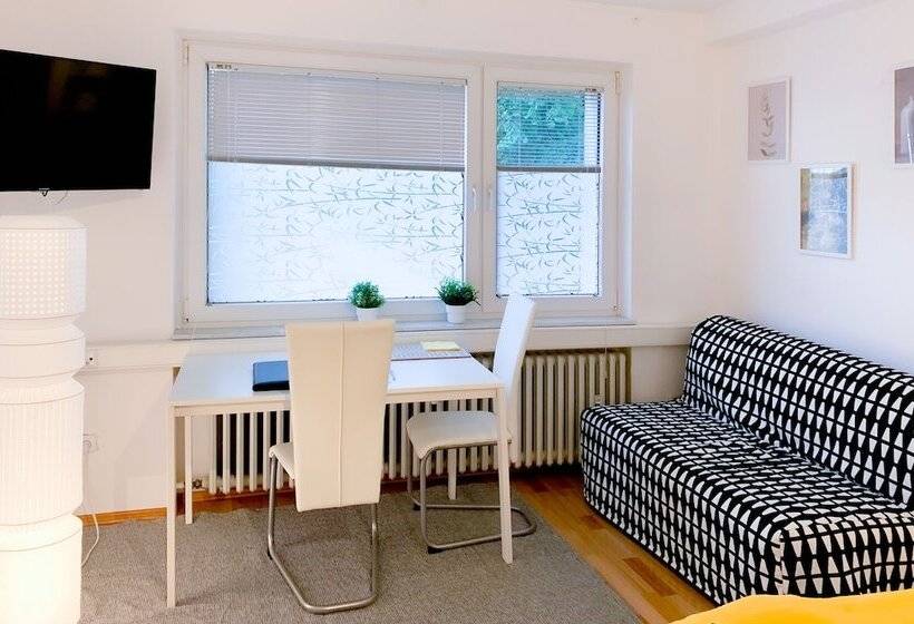 Relax Aachener Boardinghouse Premium 1