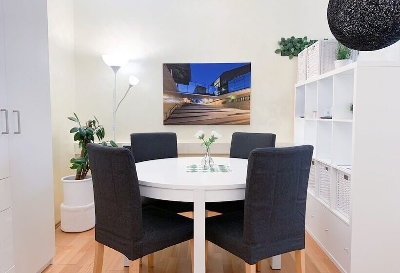 Relax Aachener Boardinghouse Premium 1