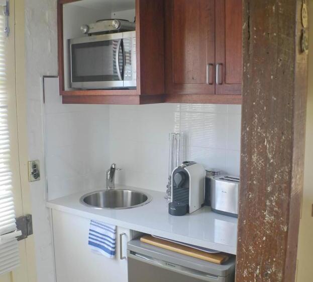 تختخواب و صبحانه Bon Accord Luxury Accommodation