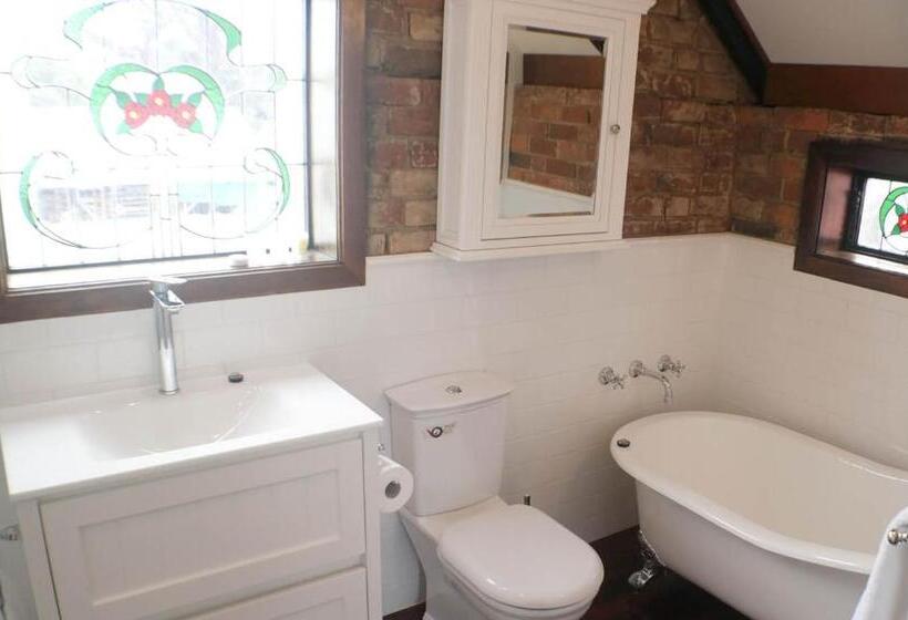 تختخواب و صبحانه Bon Accord Luxury Accommodation